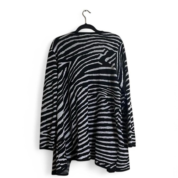 Jones NY Cardigan Sz 1XL Black & White Zebra Sweater Draped Collar Wool Blend - Picture 2 of 6
